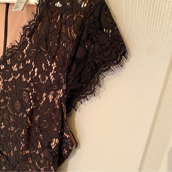 H&M Black Lace Cap Sleeve Cocktail Dress size M - Picture 4 of 5